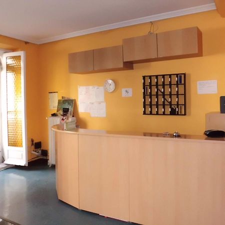 Hostal Lima Вальядолид Экстерьер фото
