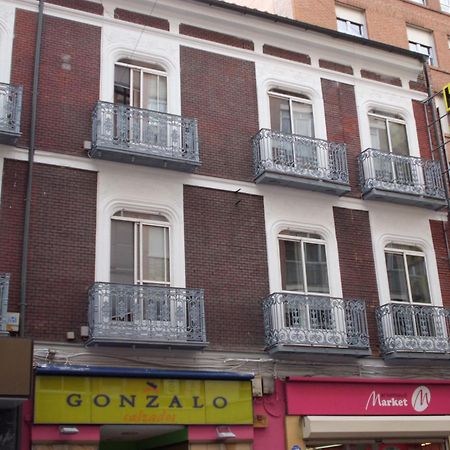 Hostal Lima Вальядолид Экстерьер фото
