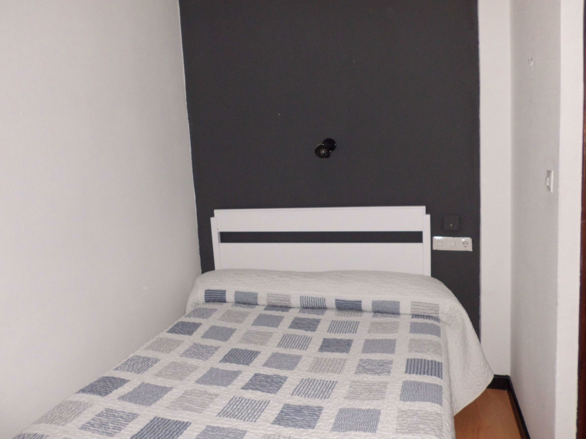 Hostal Lima Вальядолид Экстерьер фото