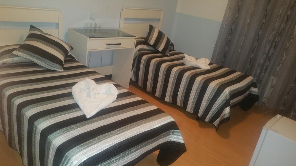 Hostal Lima Вальядолид Экстерьер фото