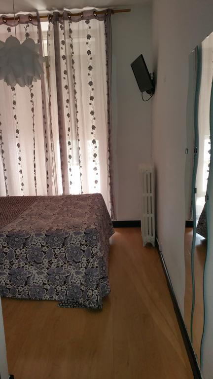 Hostal Lima Вальядолид Экстерьер фото
