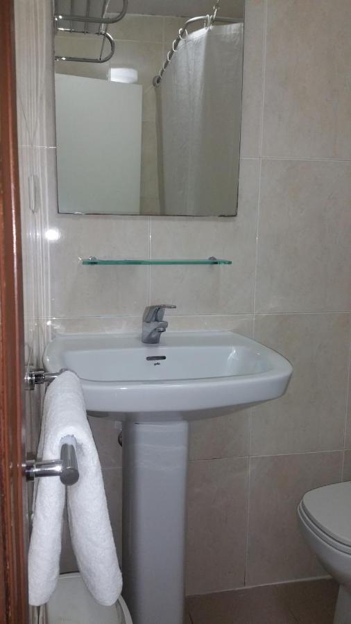 Hostal Lima Вальядолид Экстерьер фото