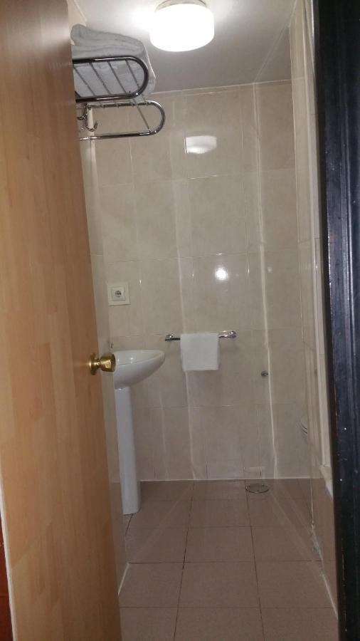 Hostal Lima Вальядолид Экстерьер фото